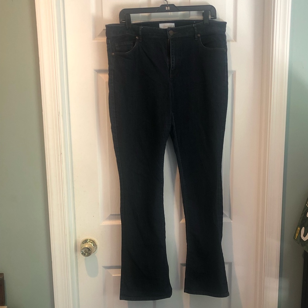 The Loft women’s bootcut curvy style jean, size 12